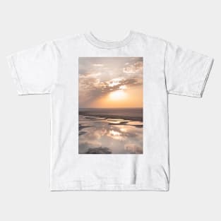 Water's Edge: A Sunset to Remember Kids T-Shirt